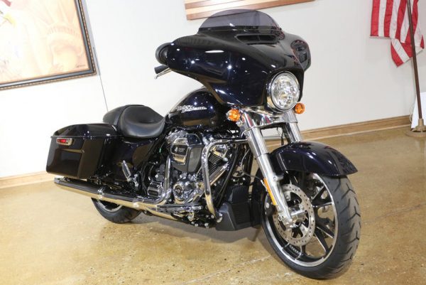 2020 Harley-Davidson® FLHX - Street Glide®